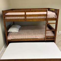 Bunk Bed With Trundle, Like New