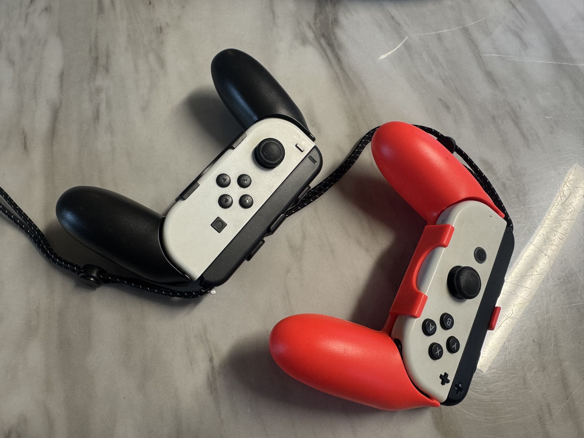 Left & Right Nintendo Switch Player 1 & Player 2 Grip Handles Holder Control For The JoyCons ****( Read Description )****