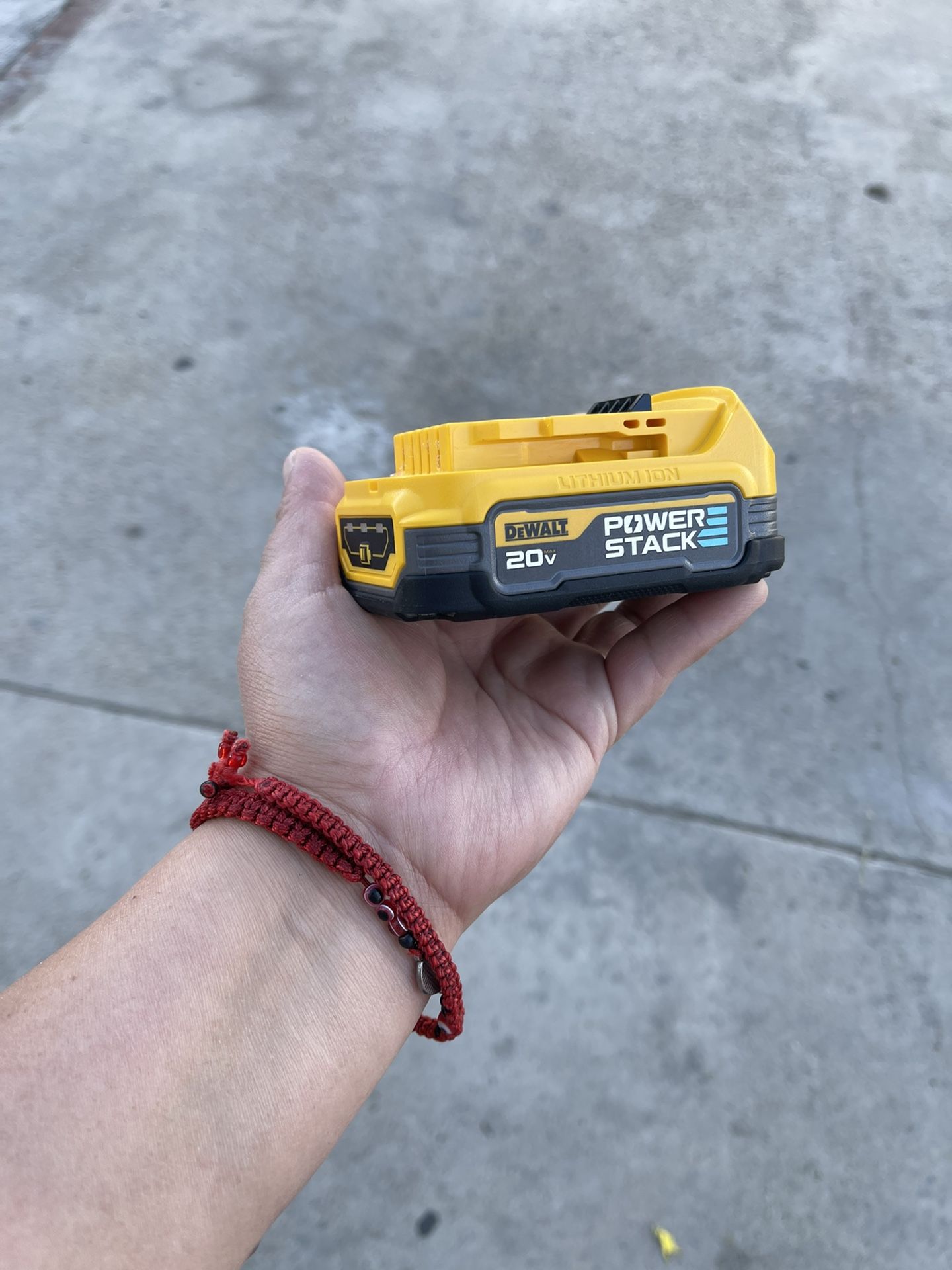 Dewalt Battery POWER STACK 20V. $90 ♥️ Pick Up In Van Nuys 