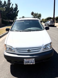 2003 Toyota Sienna