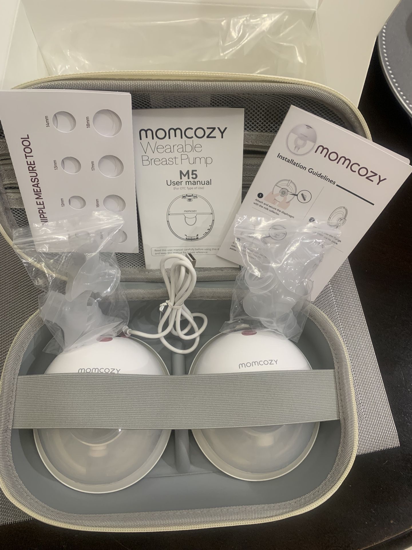 Momcozy M5