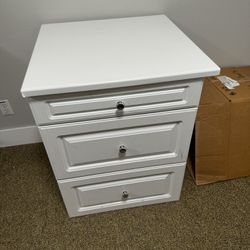 Nightstand/drawers/storage