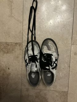 OFF WHITE oreo limited edition size 6.5