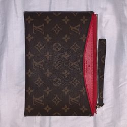 Big Louis Vuitton Women’s Handbag With Wrist Wrap