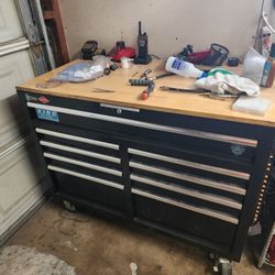 Husky 46" 9‑Drawer Mobile Workbench (Gloss Black) — Good Condition