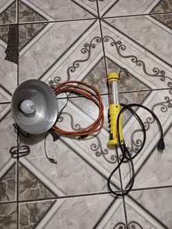 Work Shop lights will Electric Cord