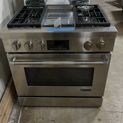Professional duel fuel range / stove with griddle