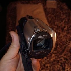 Samsung HMX-F80