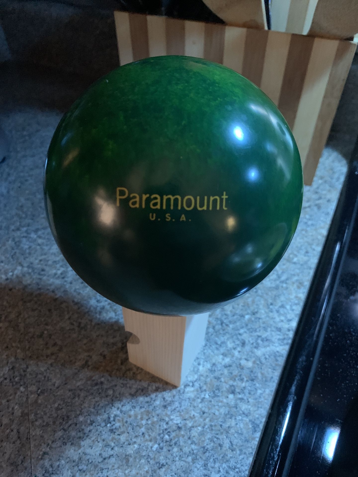 Mint Vintage Paramount Duckpin Bowling Ball Set