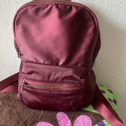 Burgundy mini Hollister backpack 