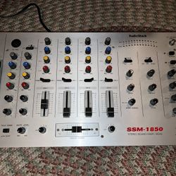 4 Channel DJ Mixer