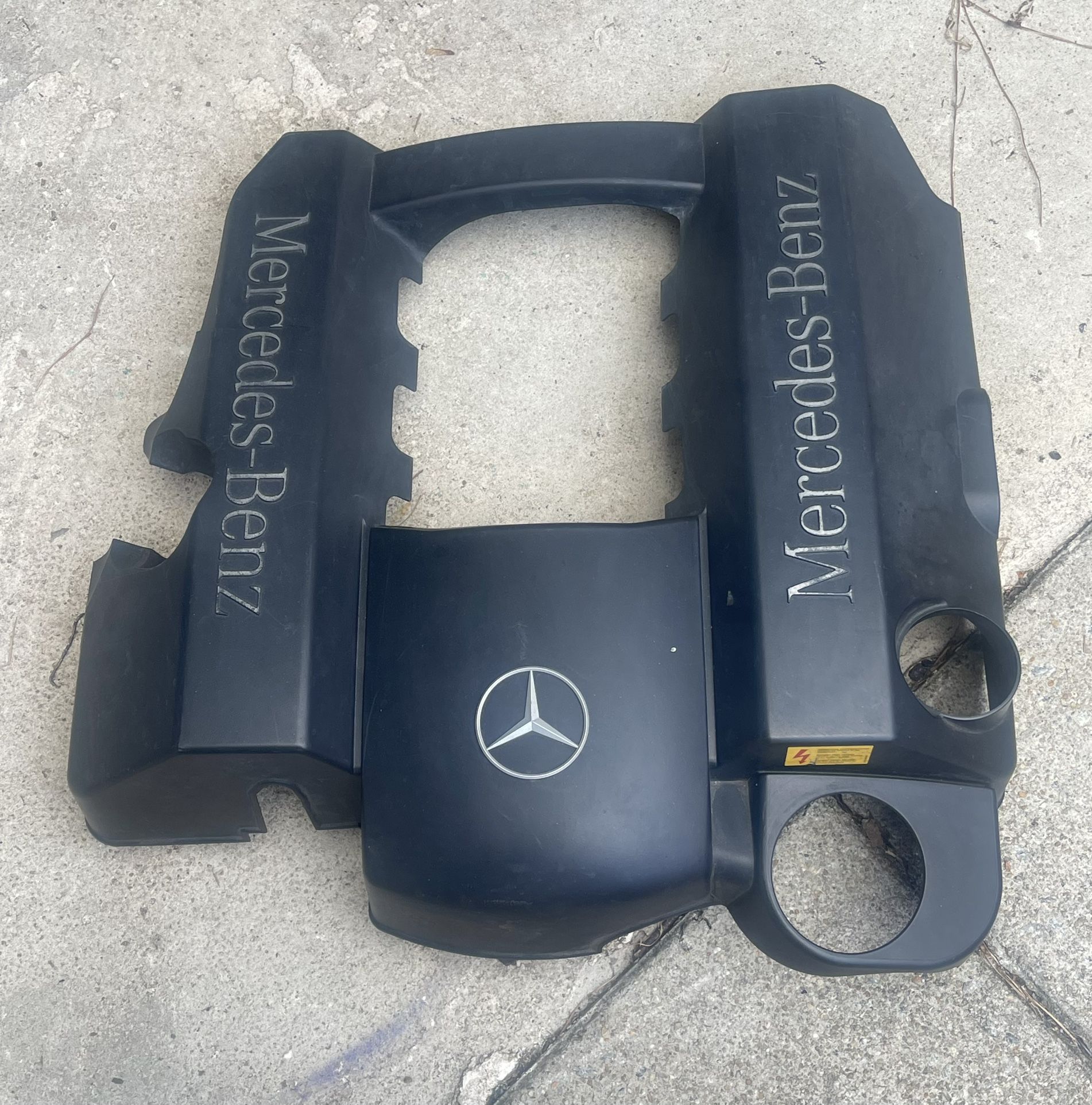 Mercedes  ML 320 Engine Cover