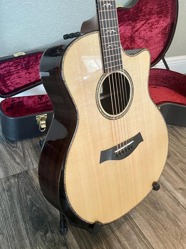 Taylor Limited Edition 916CE John Petrucci