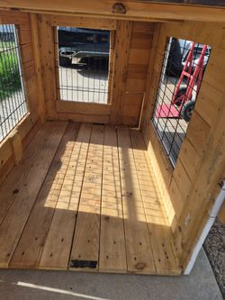 Xl dog kennel  strong wood