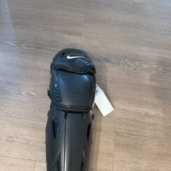 Nike Diamond Elite Catchers Leg Guards 