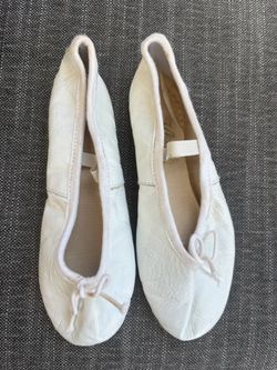 Child Size 1.5 Leather Slippers 5.00