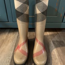 Burberry Big Scale Check Rainboot - Size 37 EUR (6.5 US)