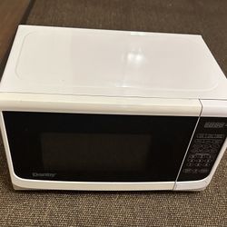 White 0.7 Cu Microwave 