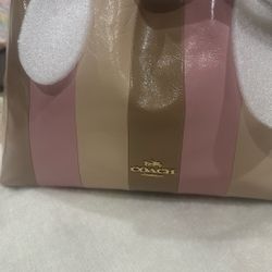 Evelyn Shoulder  Coach
