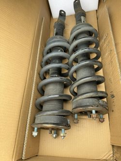 2017 Dodge Ram Struts (used)