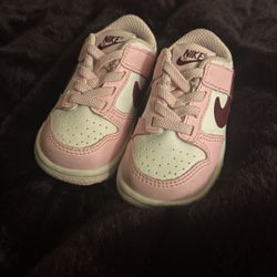 Nike Pink Dunks 4C