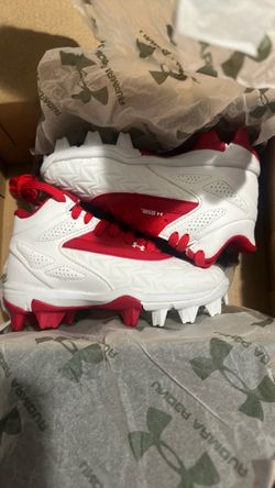 Kids cleats