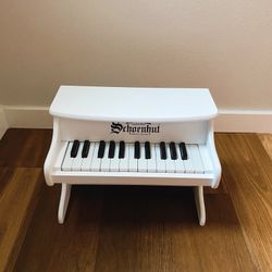 Schoenhut My First Piano 