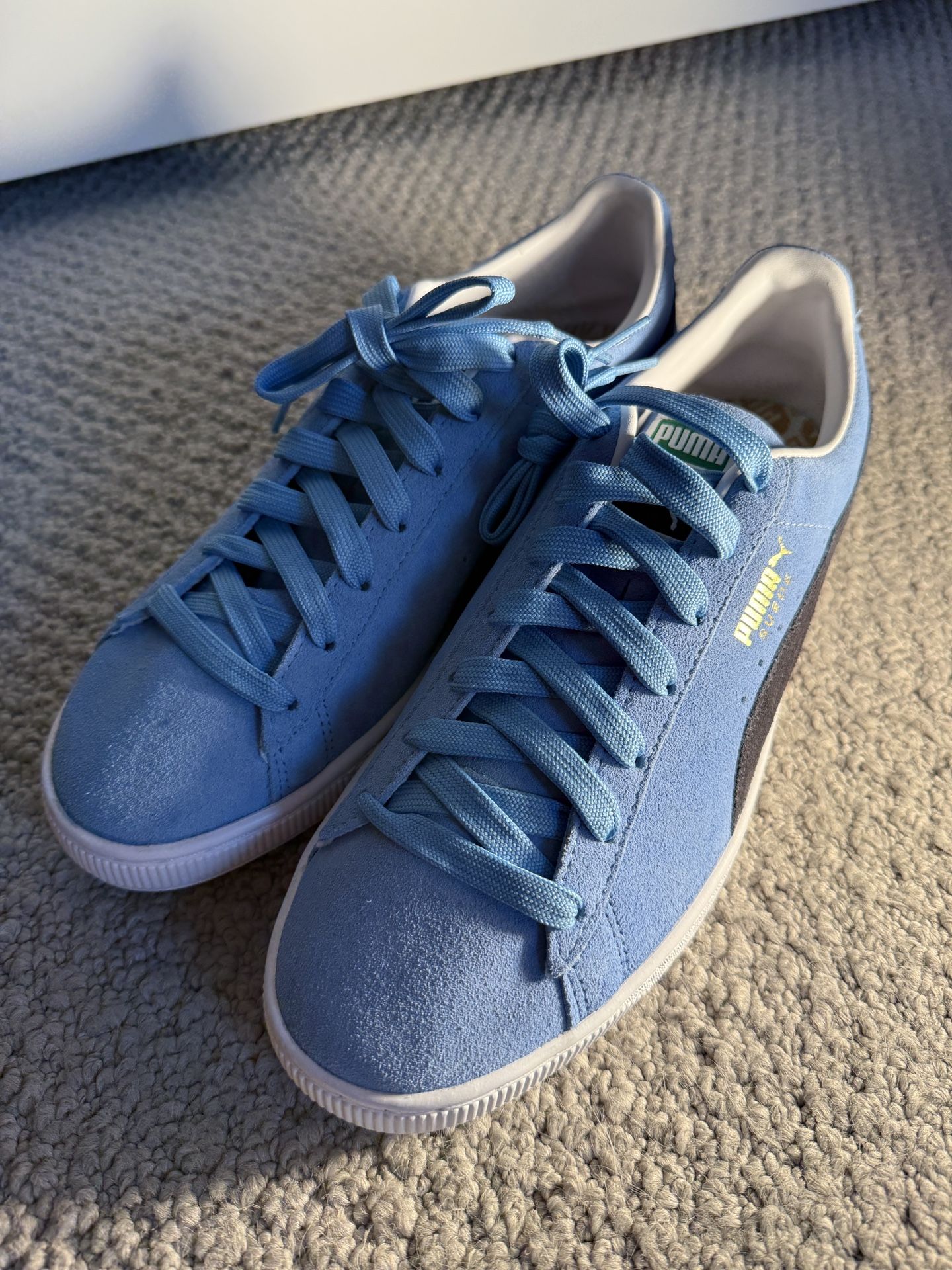 Puma Sneakers