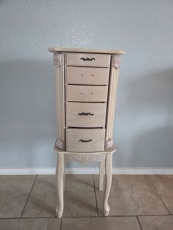 Kids Jewelery Armoire Standing