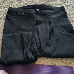 Size Medium Women’s Jean Leggings 