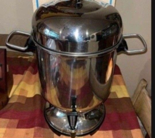 Farberware 55 Cup Large Urn