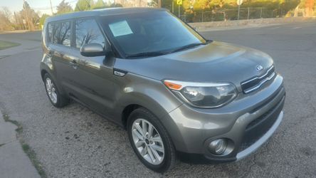 2019 KIA SOUL