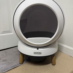 Scoop Free Litter Box