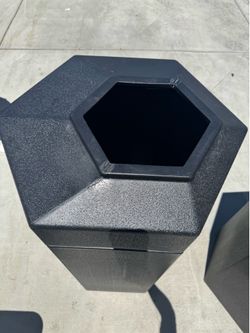 Hexagon 50 gallon Trash Cans