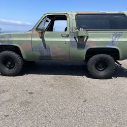 1986 Chevrolet CUCV M1009 US Military 4-wheel drive 6.2 diesel 3/4 ton K5 Blazer. Clear CA title