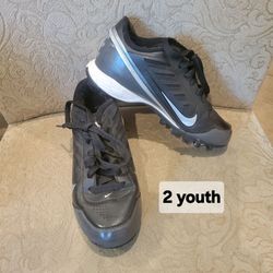 Nike Youth Cleats Size 2