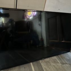 Samsung UN55J6201AFXZA 55" 1080p 120 Hz LED TV with Remote