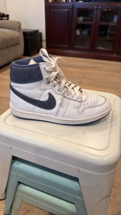 Nike Air Ship
