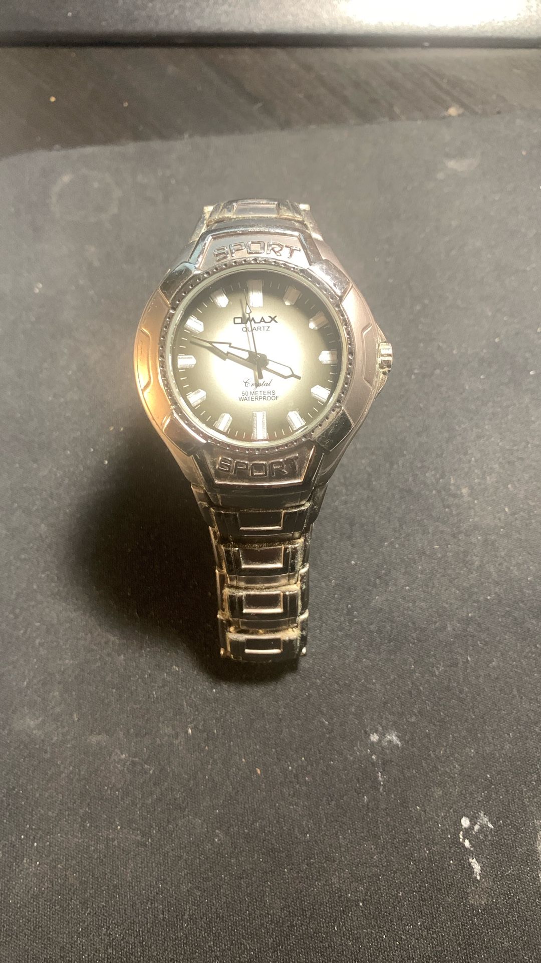Omax Japan Crystal Dba187 Watch