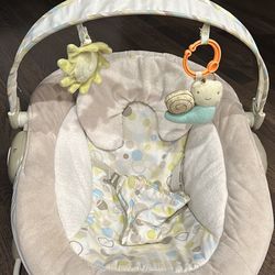 Boppy Bouncer - 2 Recline Position - Beige Neutral 