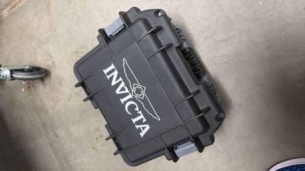 Invicta case three slot