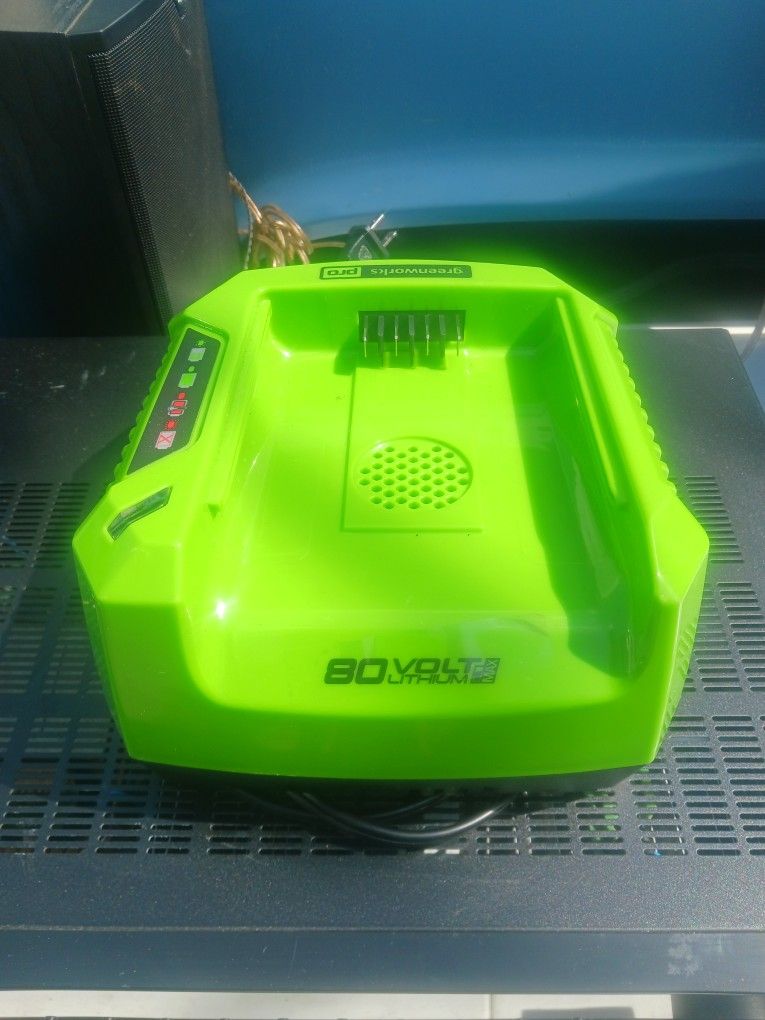 Greenhouse Pro Battery Charger +bad π