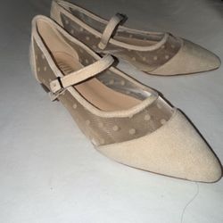 AIJIVOU Nude Mesh Polka Dot Mary Jane Flats Size 6.5 Like New