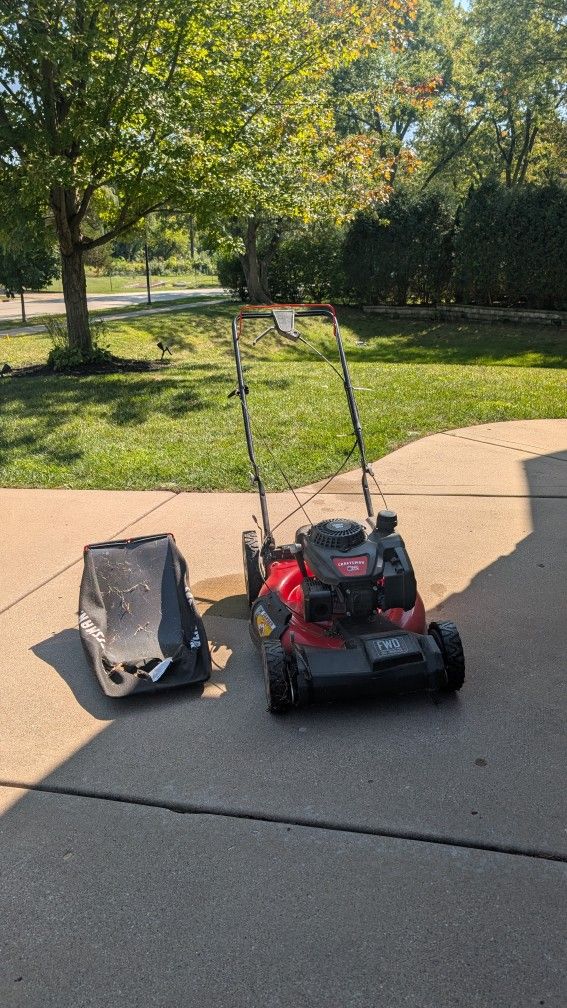 Craftsman 12AVB2M5791 Self-Propelled Lawn Mower