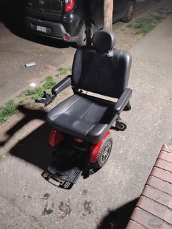 Electric wheel chair