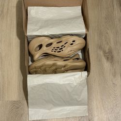 Yeezy 700 V3 tan trainers 