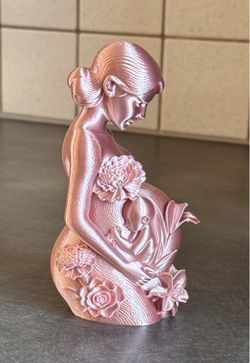 Mom and baby centerpiece