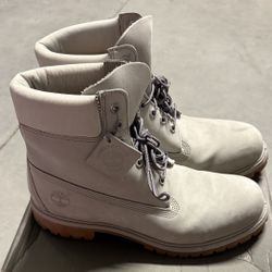 Timberland Men’s 6-Inch Premium Waterproof Boots Size 11,5 Gray Nubuck TB010061
