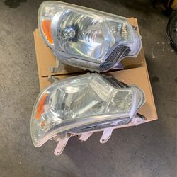 2012 To 2015 Toyota Tacoma Headlights Assembly