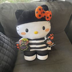 Hello Kitty Halloween Door Greeter